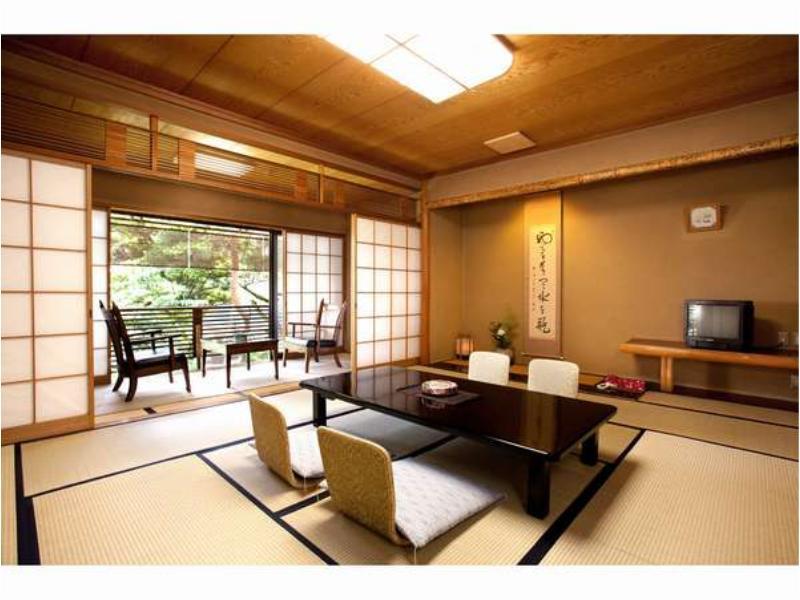 Atami Onsen Yamaki Ryokan Exteriér fotografie